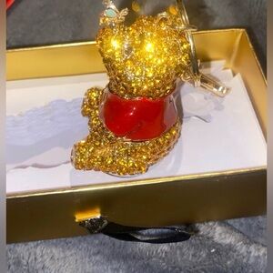 BNIB Disney’s Winnie The Pooh Crystal Gold Tone With Red Enamel Keychain $150